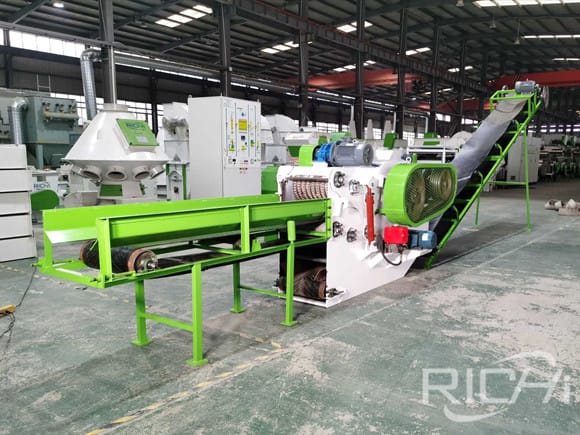 Wood Pallet Crushing Machine